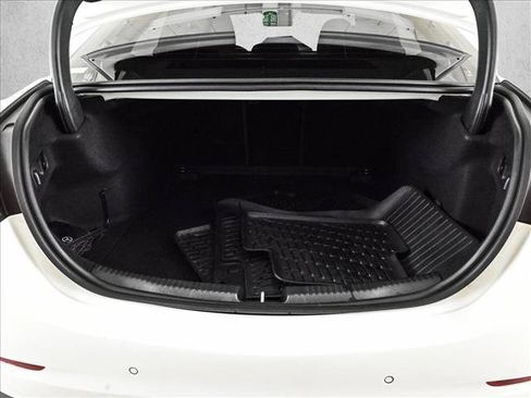 Used 2025 Mercedes-Benz C 300 4MATIC Sedan image 6