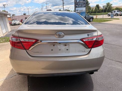 Used 2017 Toyota Camry SE FWD image 6