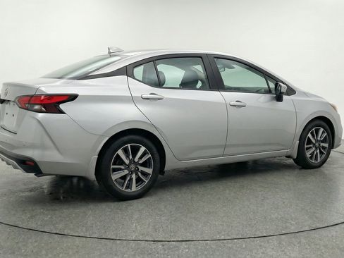 Used 2025 Nissan Versa SV FWD image 9