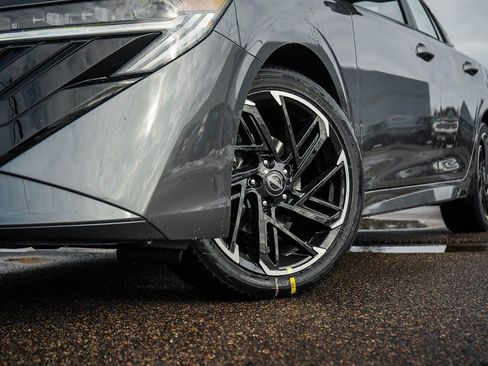 New 2026 Nissan Sentra SR w/ SR Premium Package FWD image 6