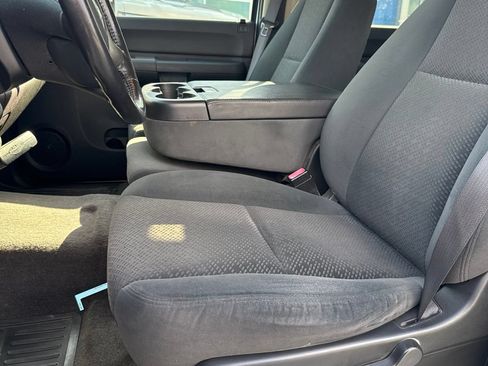 Used 2007 Chevrolet Silverado 2500 LT w/ 1LT Convenience Package RWD image 9
