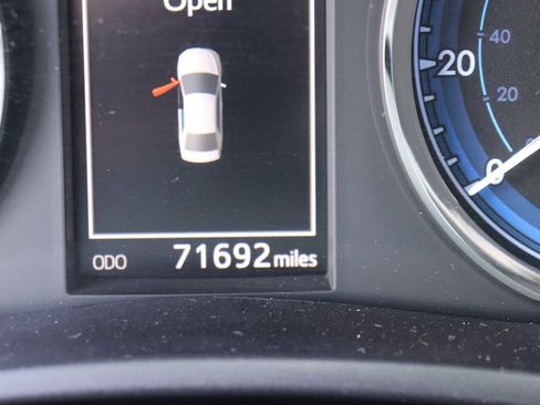 Certified 2019 Toyota Corolla SE FWD image 11