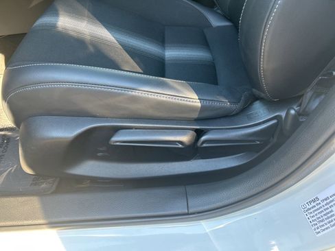 Used 2023 Honda Civic Sport image 15