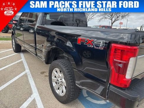 Used 2017 Ford F250 Platinum w/ Platinum Ultimate Package image 4