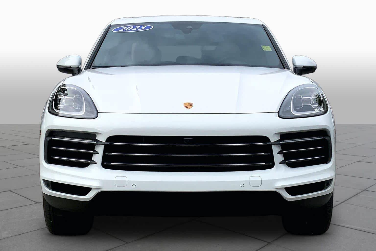 Used 2023 Porsche Cayenne AWD/4WD image 4