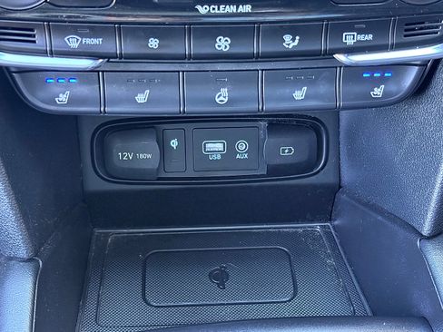 Used 2020 Hyundai Santa Fe Limited AWD/4WD image 32