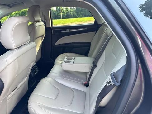 Used 2016 Ford Fusion Titanium FWD image 13