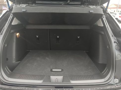 Used 2025 Chevrolet Trax LT w/ Driver Confidence Package image 23