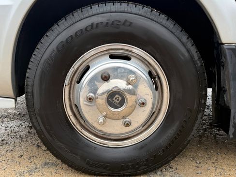 Used 2017 Mercedes-Benz Sprinter 3500 image 74