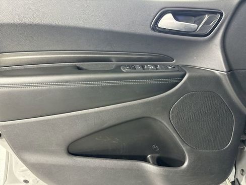 Used 2023 Dodge Durango SXT image 19