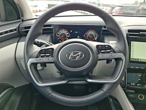 Used 2023 Hyundai Tucson Limited image 16