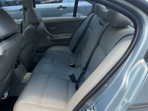 Used 2008 BMW 328i Sedan RWD image 4