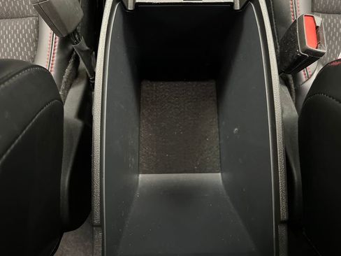 Used 2025 Ford Escape ST-Line AWD/4WD image 35