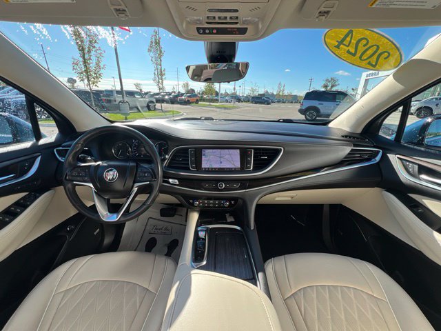 Used 2024 Buick Enclave Avenir w/ Avenir Technology Package AWD/4WD image 22