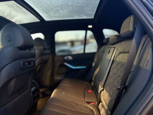 Used 2023 BMW X5 xDrive45e image 21