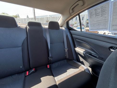 Used 2025 Nissan Versa SV FWD image 35