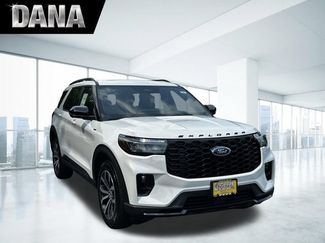 Certified 2025 Ford Explorer ST-Line AWD/4WD video 1