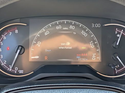 Used 2025 Toyota RAV4 XLE FWD image 20