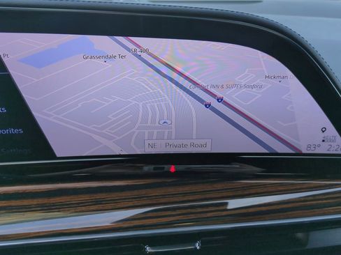 Certified 2024 Cadillac Escalade ESV Premium Luxury w/ Performance Package image 23