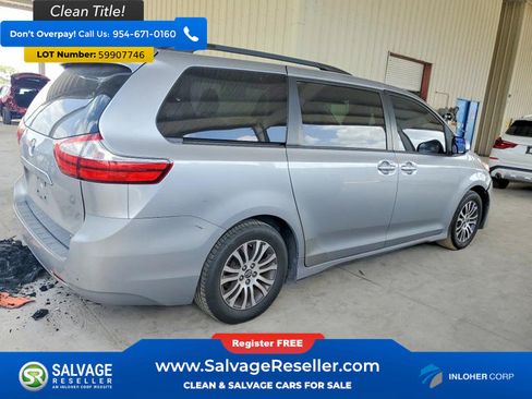 Used 2018 Toyota Sienna XLE FWD image 4