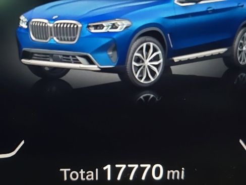 Certified 2024 BMW X3 xDrive30i w/ Convenience Package image 21