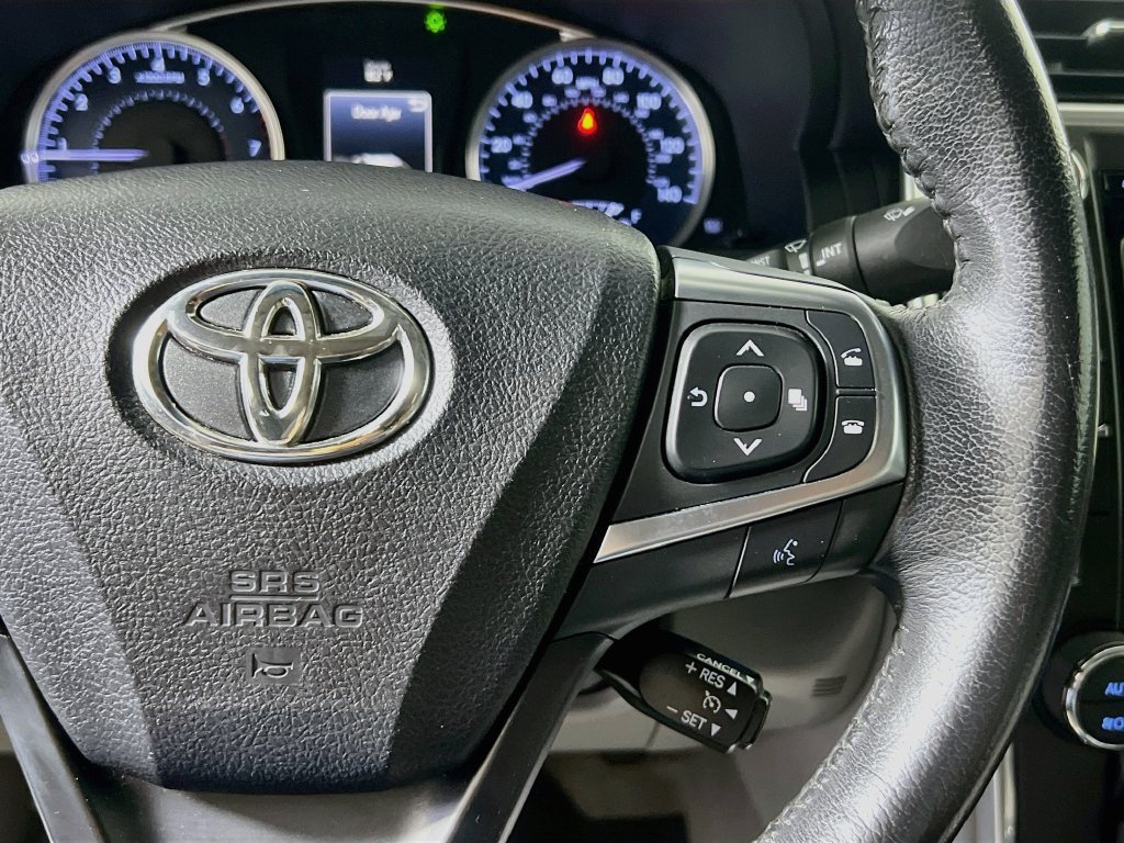 Used 2016 Toyota Camry XLE FWD image 19