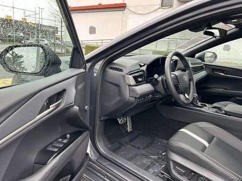 Certified 2025 Toyota Camry SE image 9