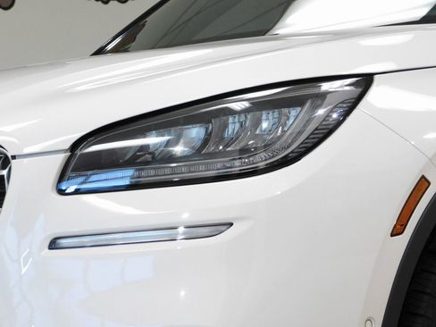 Used 2021 Lincoln Corsair Reserve image 17