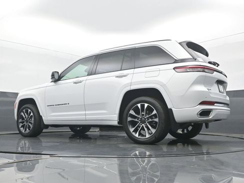 Used 2023 Jeep Grand Cherokee Overland image 48