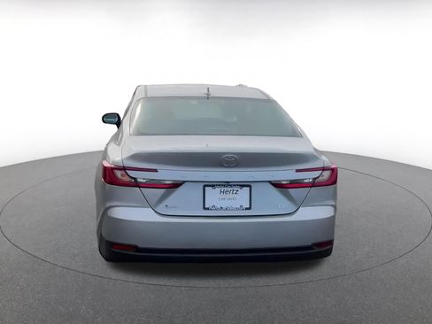 Used 2025 Toyota Camry LE image 12