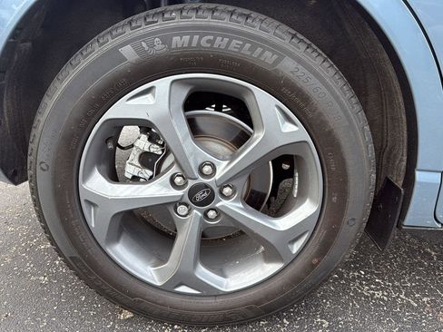Used 2023 Ford Escape ST-Line FWD image 5