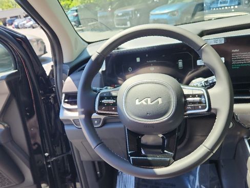 New 2026 Kia Carnival SX w/ SX Dark Edition Package FWD image 24