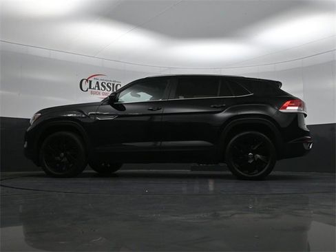 Used 2024 Volkswagen Atlas Cross Sport SE image 26