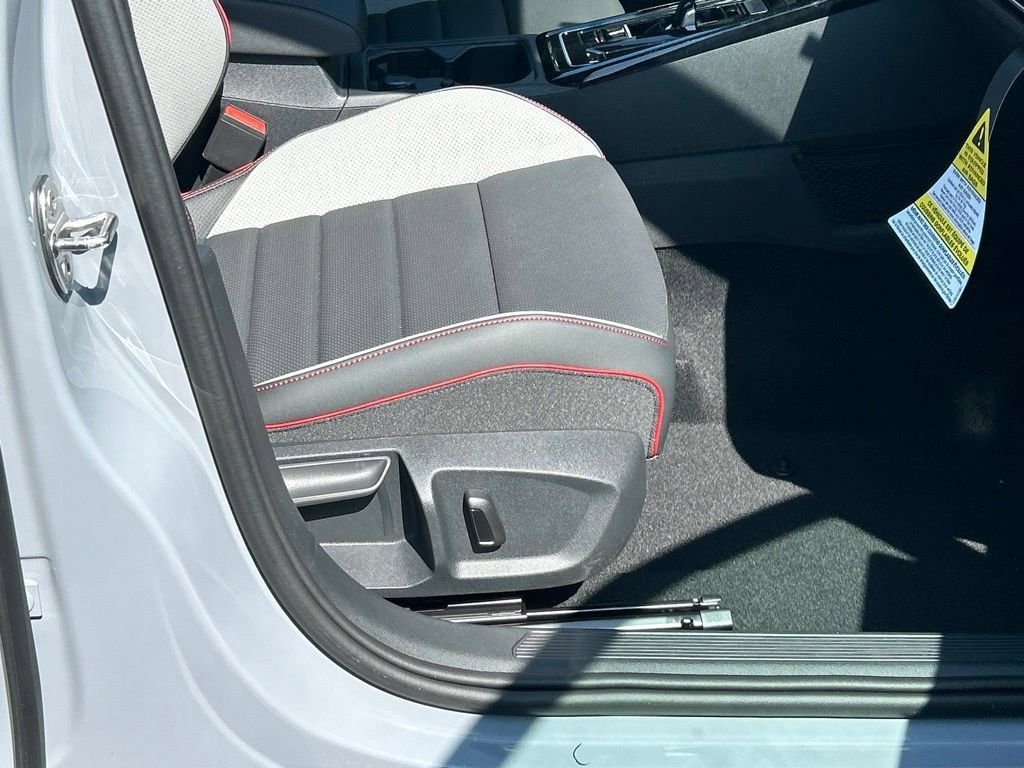 New 2026 Volkswagen GTI SE FWD image 41