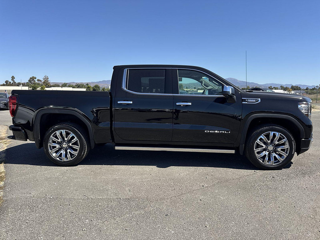 New 2026 GMC Sierra 1500 Denali AWD/4WD image 9