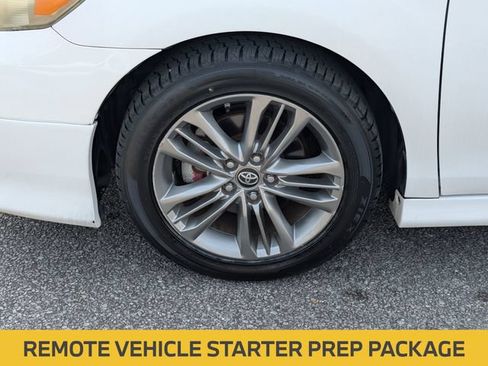 Used 2011 Toyota Camry SE FWD image 11
