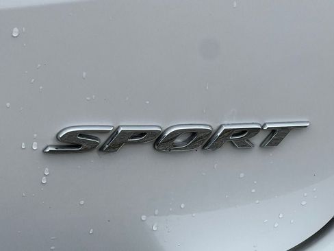 Used 2024 Honda Odyssey Sport image 11