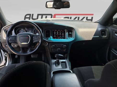 Used 2022 Dodge Charger GT RWD image 17