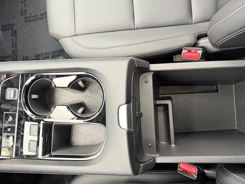 Used 2025 Nissan Murano SL image 23