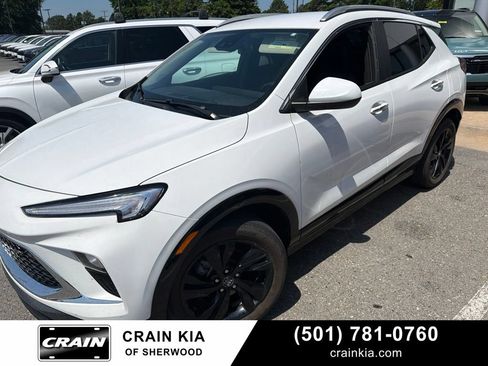 Used 2024 Buick Encore GX Sport Touring FWD image 1
