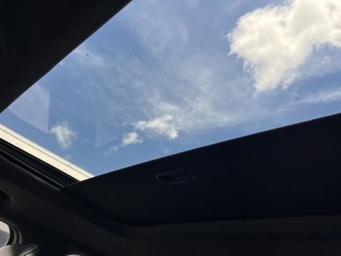 New 2025 Jeep Grand Cherokee Altitude image 22