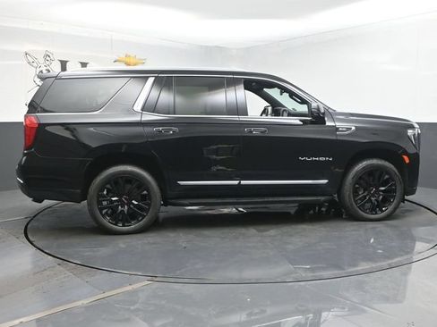 Used 2023 GMC Yukon SLT w/ SLT Premium Package AWD/4WD image 39
