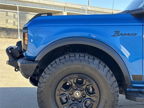 Used 2021 Ford Bronco Wildtrak image 5