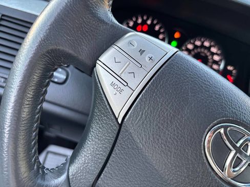 Used 2006 Toyota Avalon XL FWD image 12