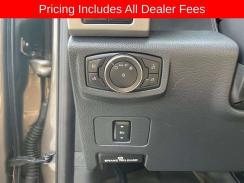 Used 2022 Ford F250 Lariat w/ FX4 Off-Road Package AWD/4WD image 25