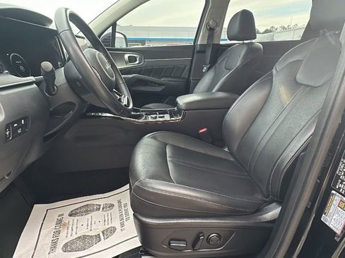 Used 2023 Kia Sorento SX image 10