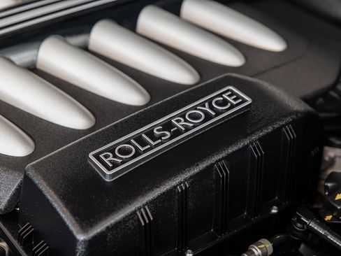 Used 2018 Rolls-Royce Ghost image 17