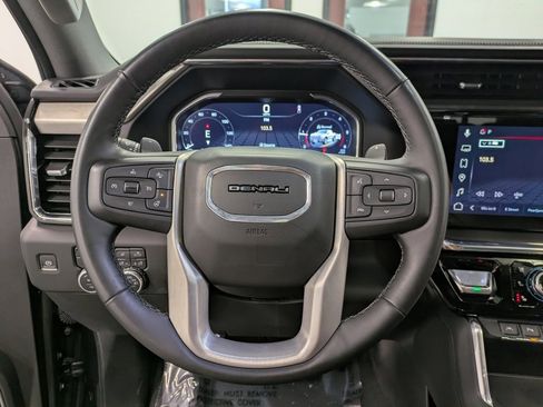 Used 2023 GMC Sierra 1500 Denali w/ Technology Package image 19