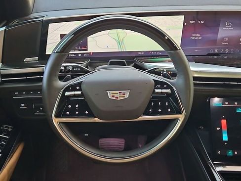 Used 2025 Cadillac Escalade Premium Luxury w/ Touring Package image 26