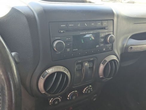 Used 2012 Jeep Wrangler Sport image 9